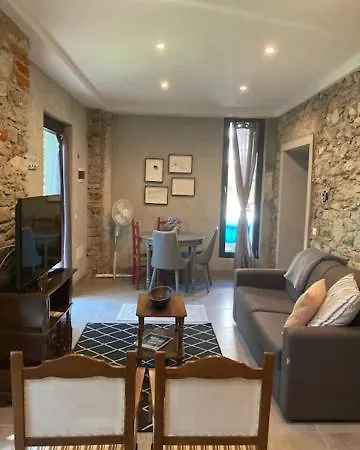 Apartment Bacchetta - Stone Oleggio Castello